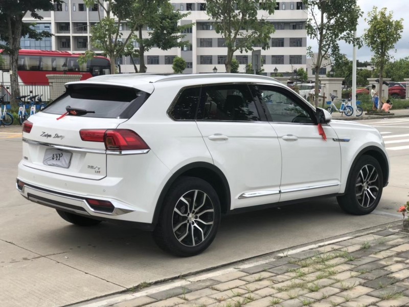 18年众泰大迈X7