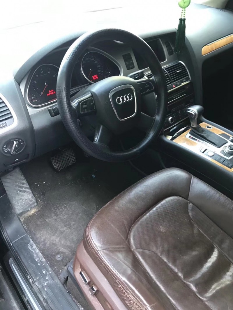 10年奥迪Q7