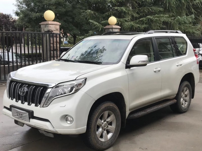 18年丰田普拉多