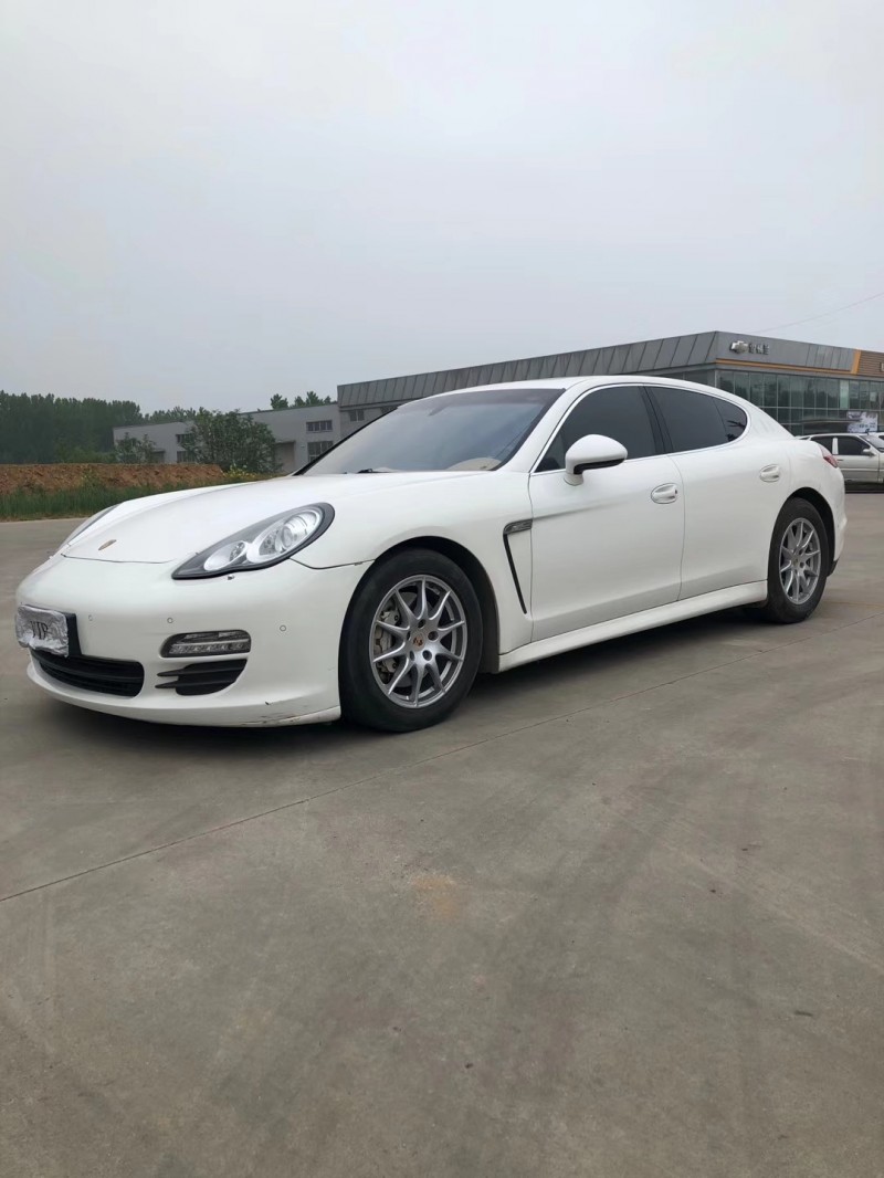 12年保时捷帕纳梅拉