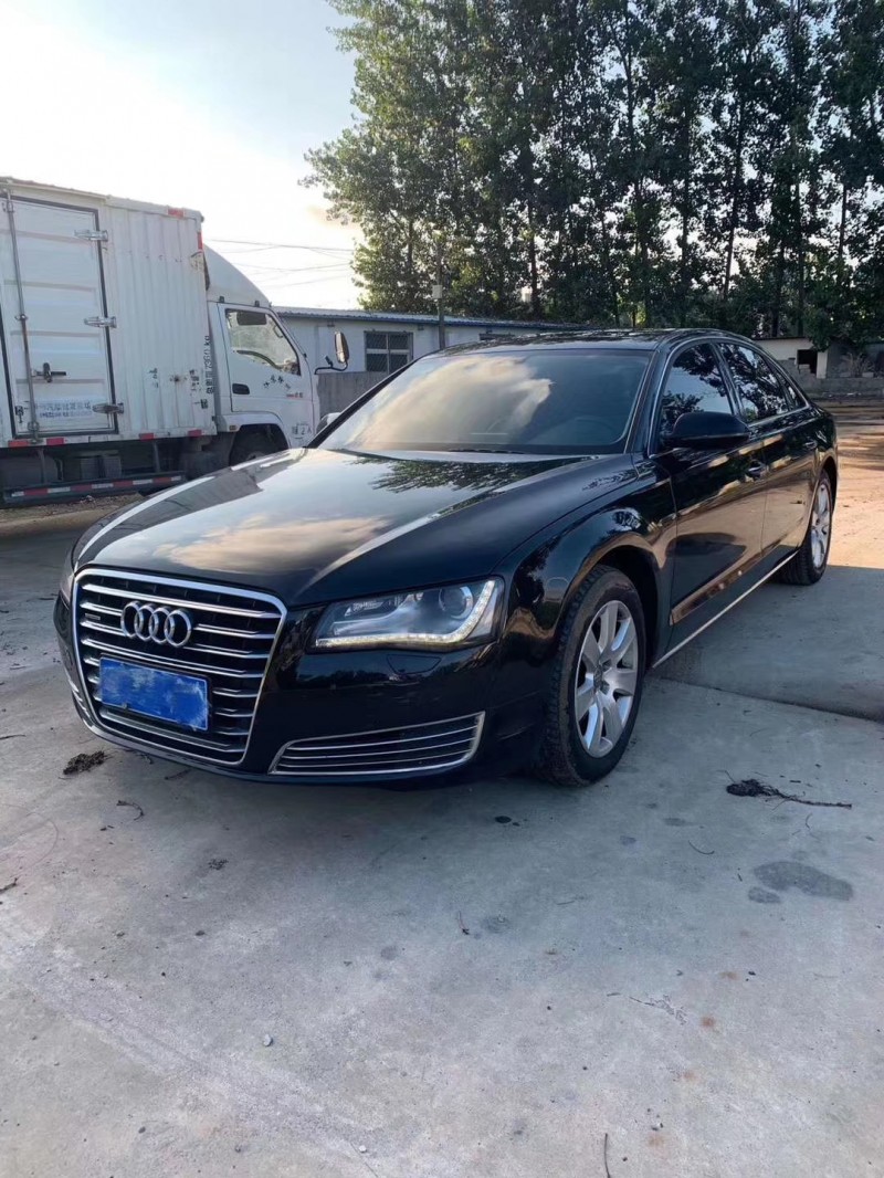 13年奥迪A8L