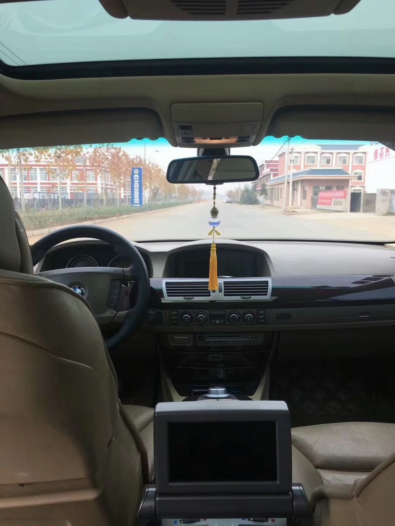 08年宝马7系