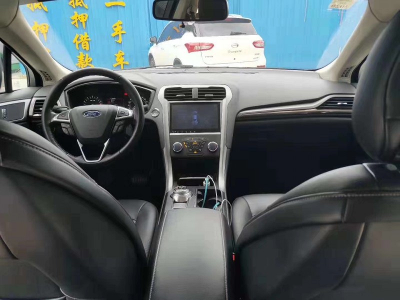 18年福特蒙迪欧