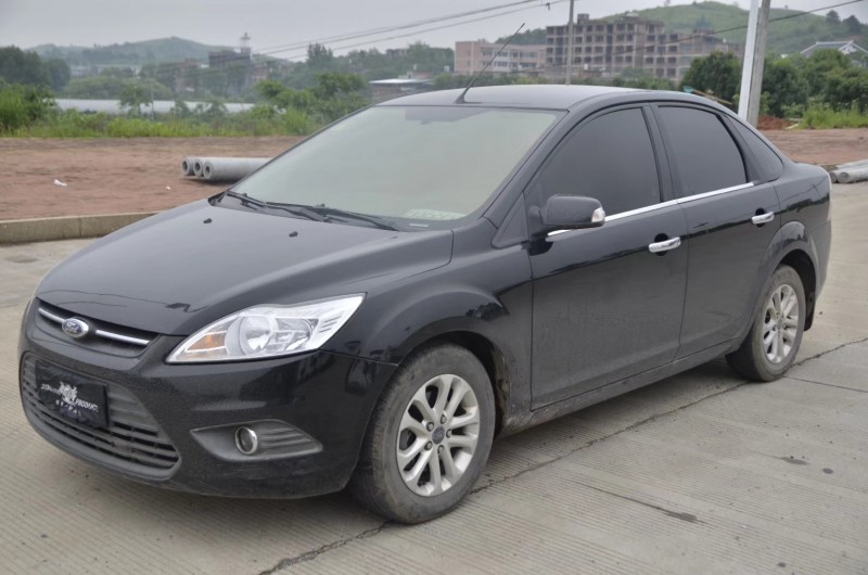 14年福特福克斯