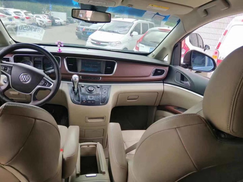 15年别克别克GL8