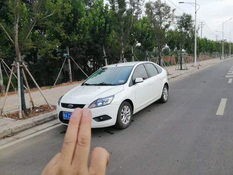 16年福特福克斯