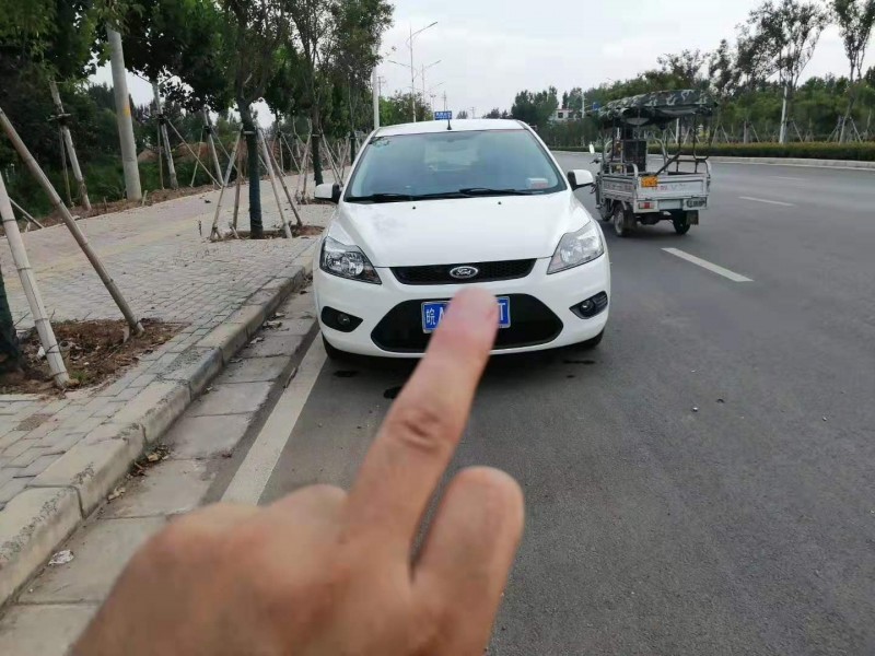 16年福特福克斯