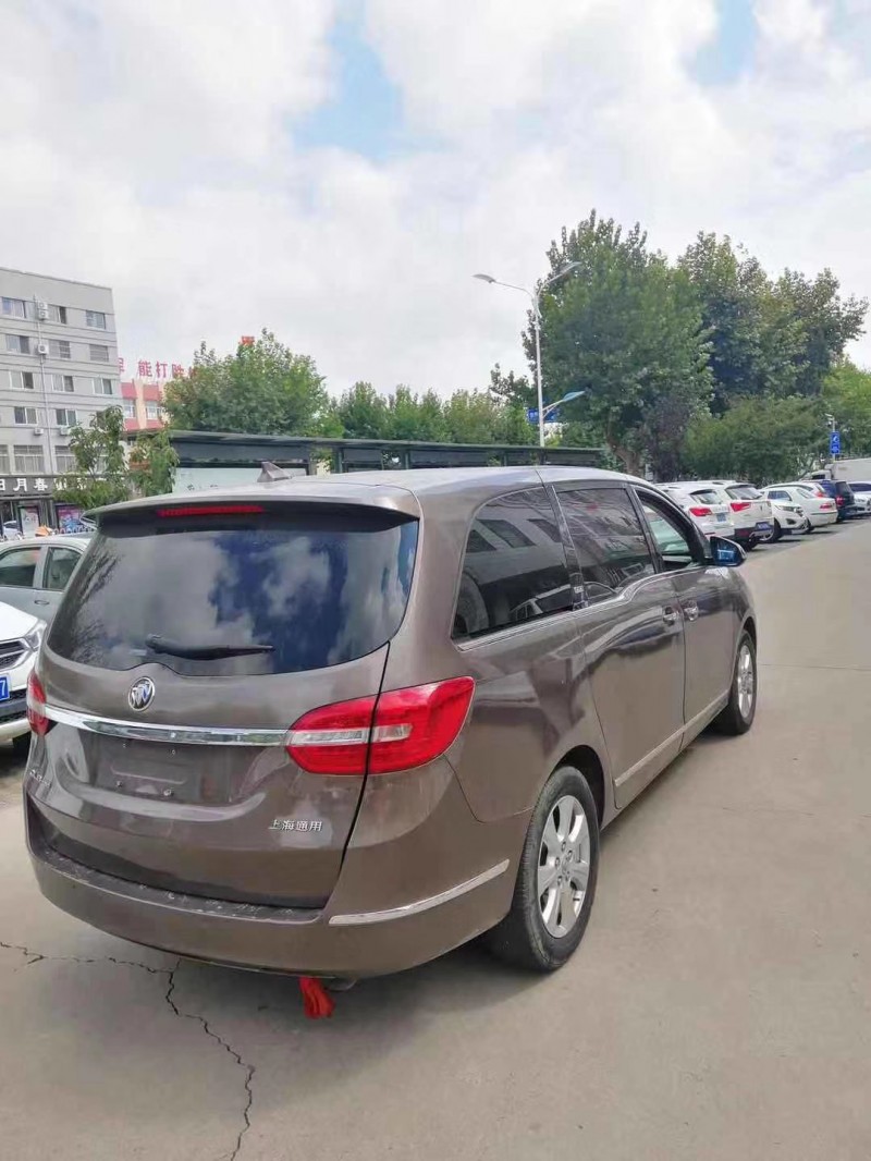 15年别克别克GL8