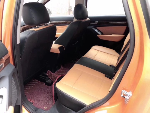 17年北汽威旺S50