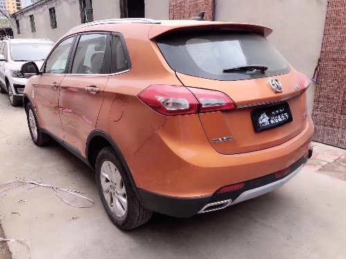 17年北汽威旺S50