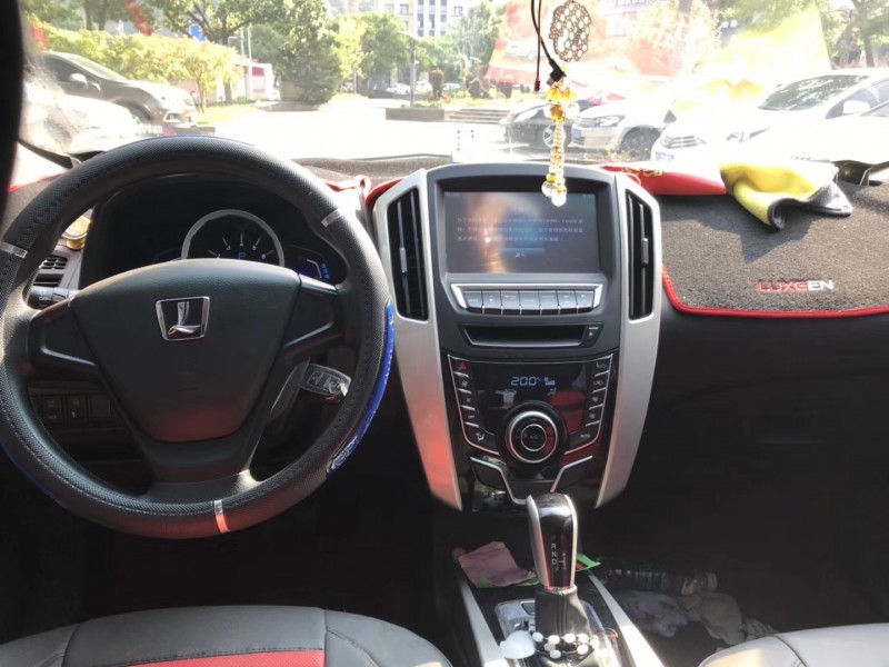 17年纳智捷优6 SUV