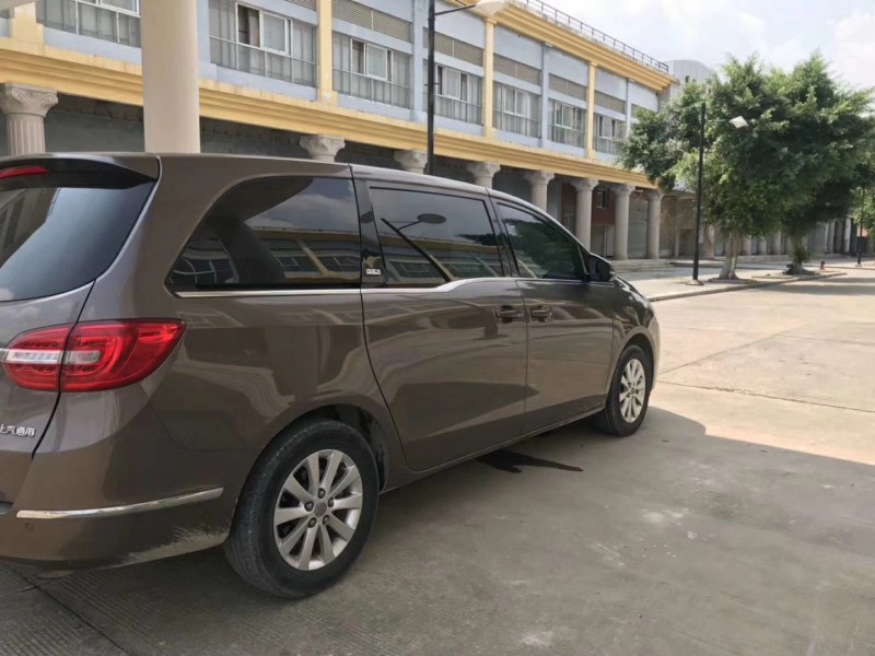 16年别克别克GL8