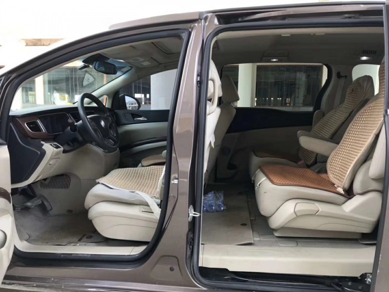 16年别克别克GL8