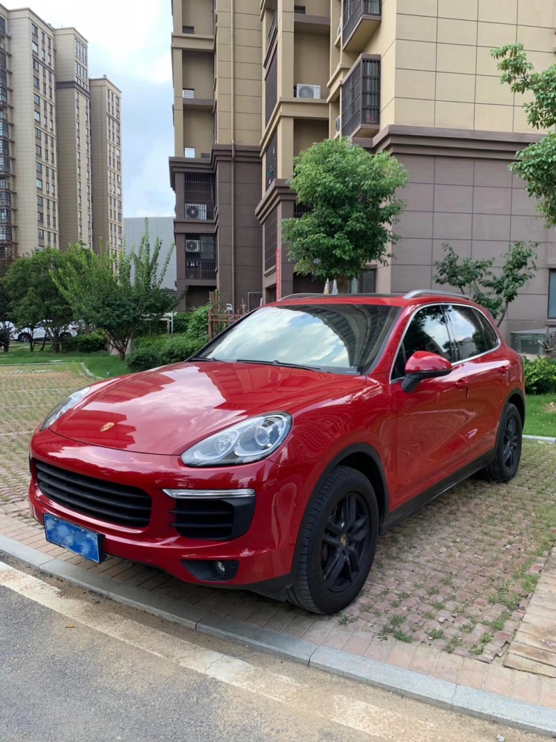 17年保时捷卡宴