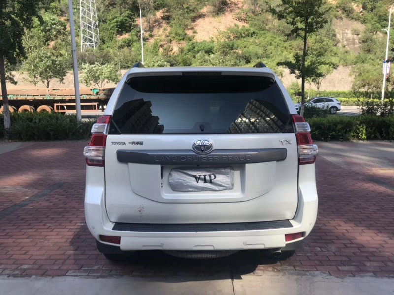 15年丰田普拉多