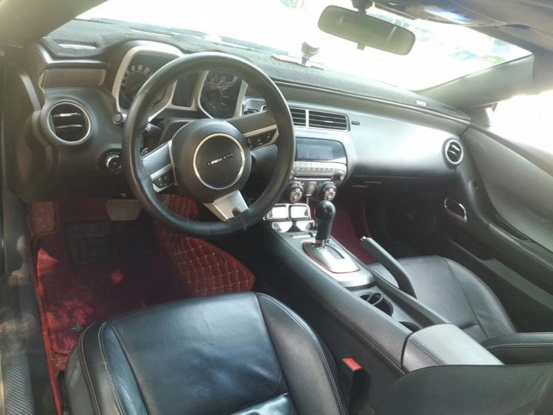 11年雪佛兰科迈罗