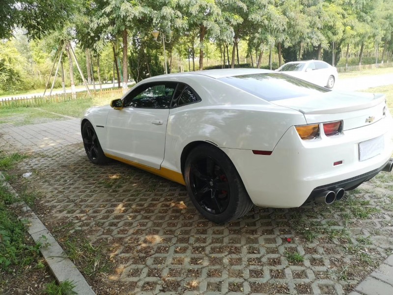 11年雪佛兰科迈罗