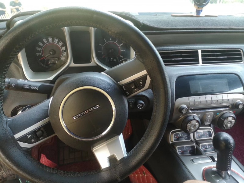 11年雪佛兰科迈罗