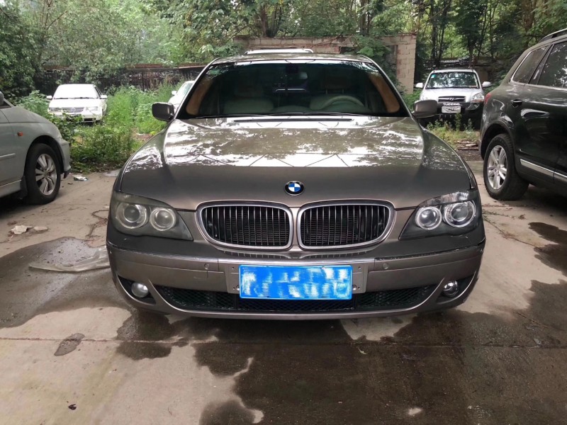 07年宝马7系