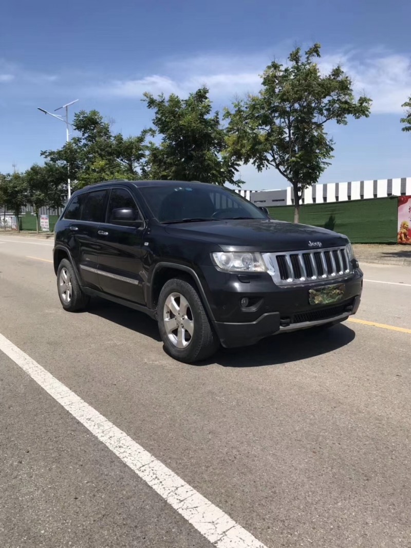 11年Jeep大切诺基
