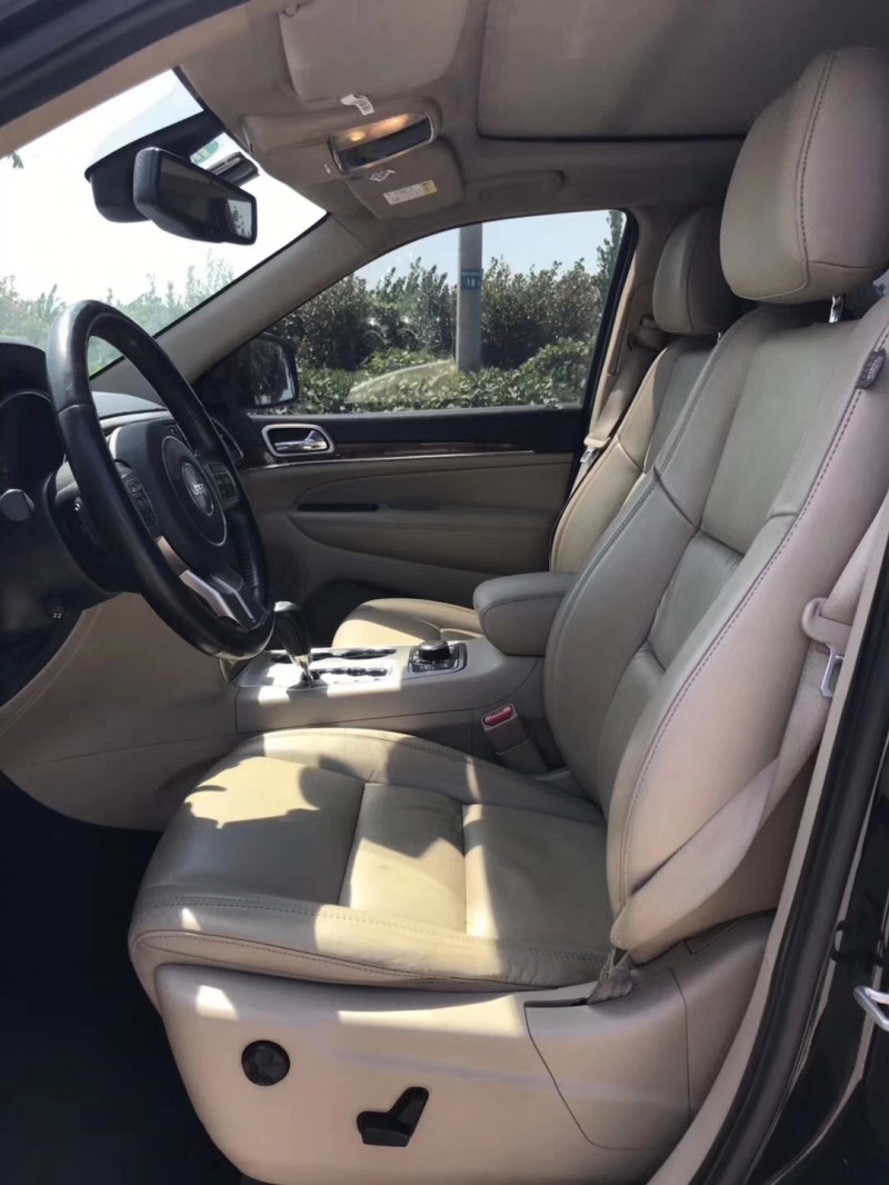 11年Jeep大切诺基