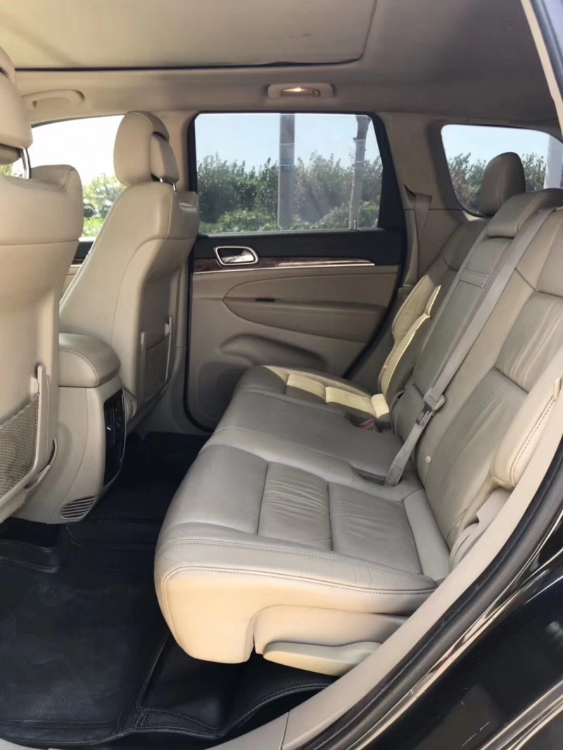 11年Jeep大切诺基