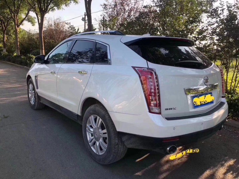 14年凯迪拉克SRX