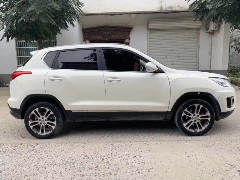 18年北汽绅宝X35