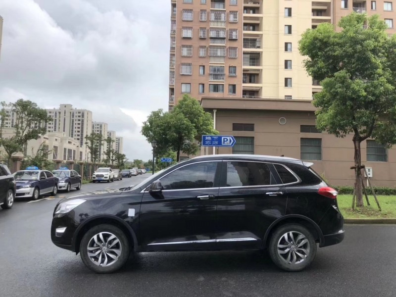 16年北汽威旺S50