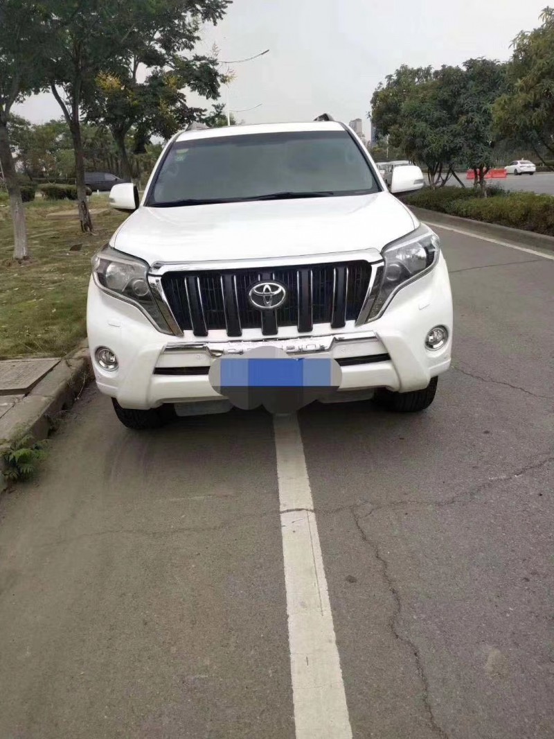 15年丰田普拉多