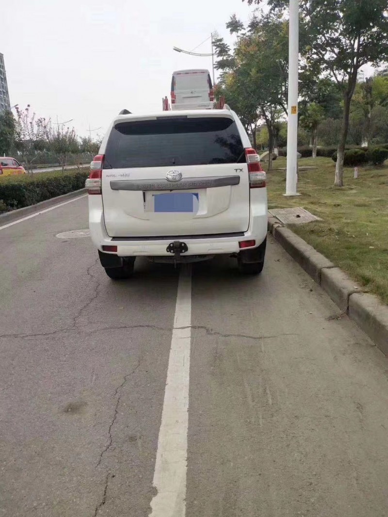 15年丰田普拉多