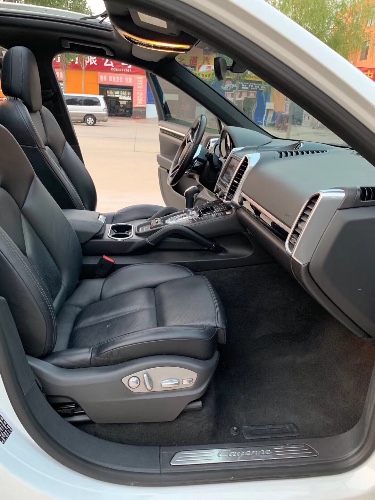 15年保时捷卡宴