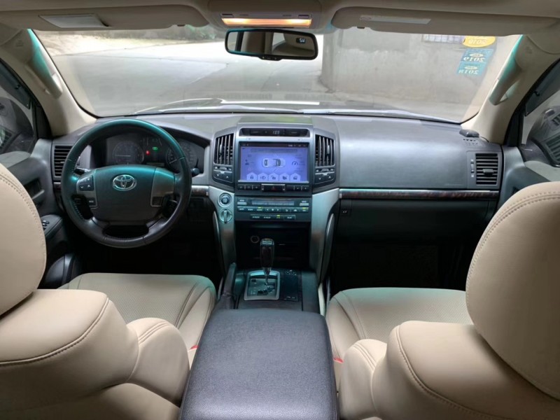 12年丰田兰德酷路泽