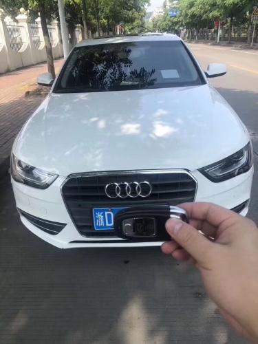 12年奥迪A4L