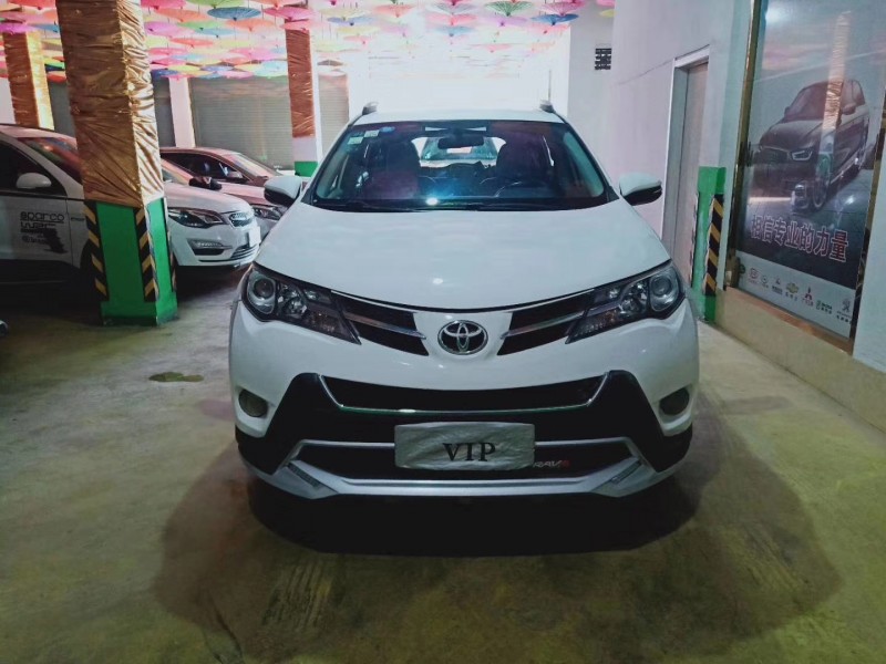 14年丰田RAV4