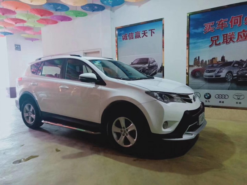 14年丰田RAV4