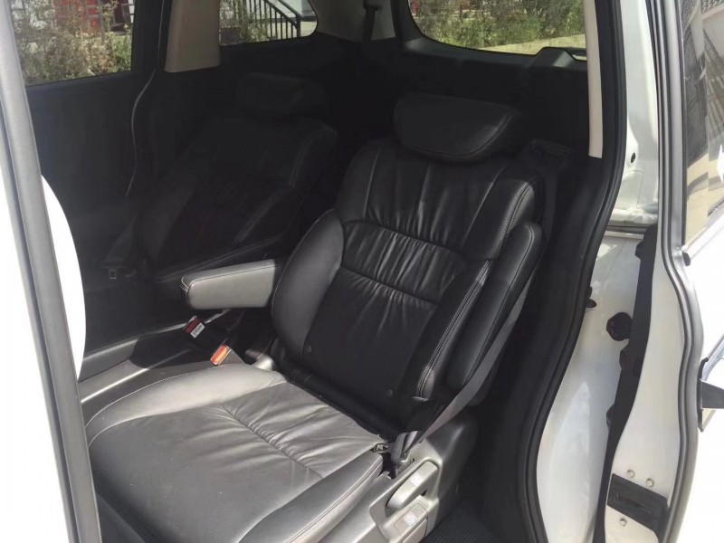 18年本田艾力绅