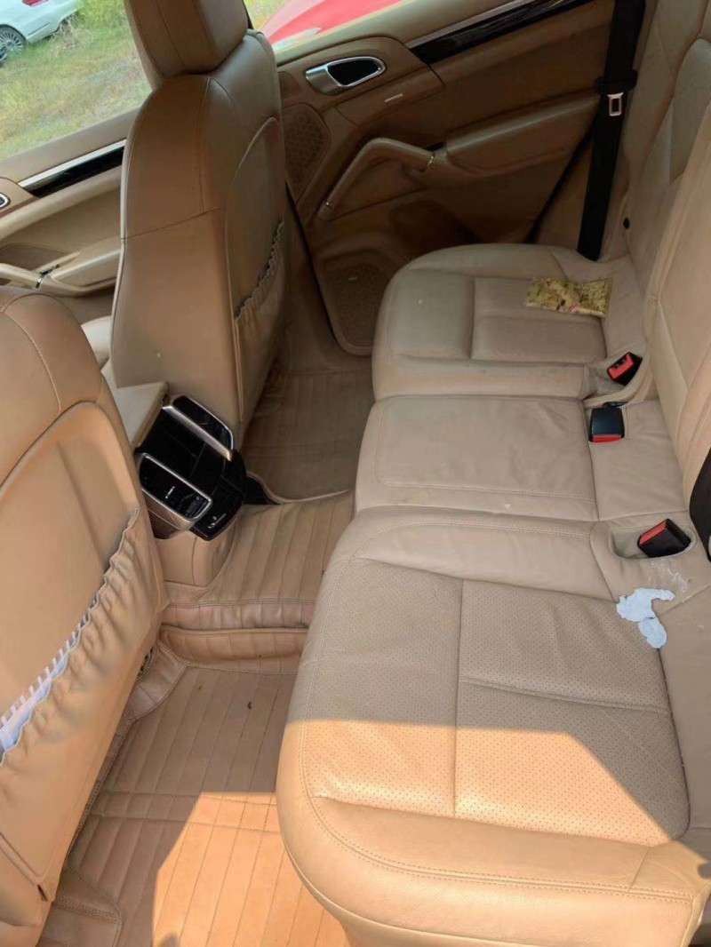 12年保时捷卡宴