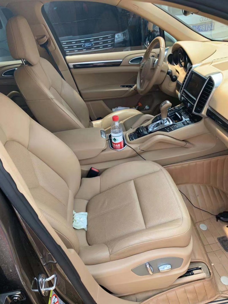 12年保时捷卡宴