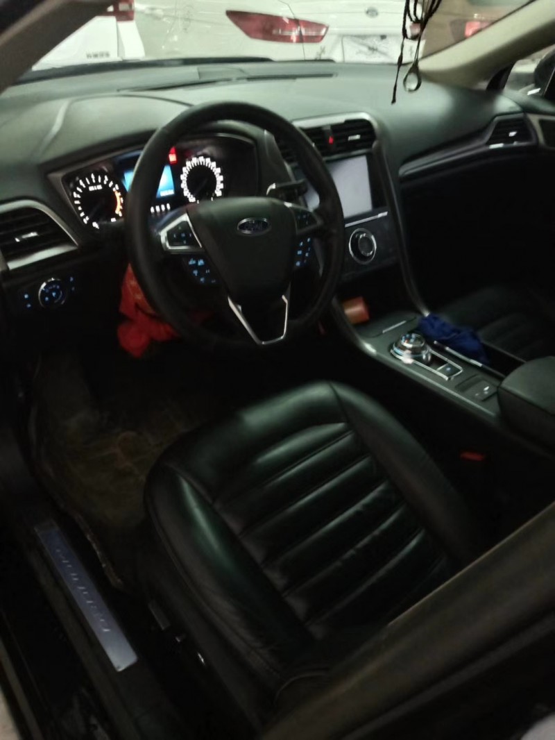 17年福特蒙迪欧