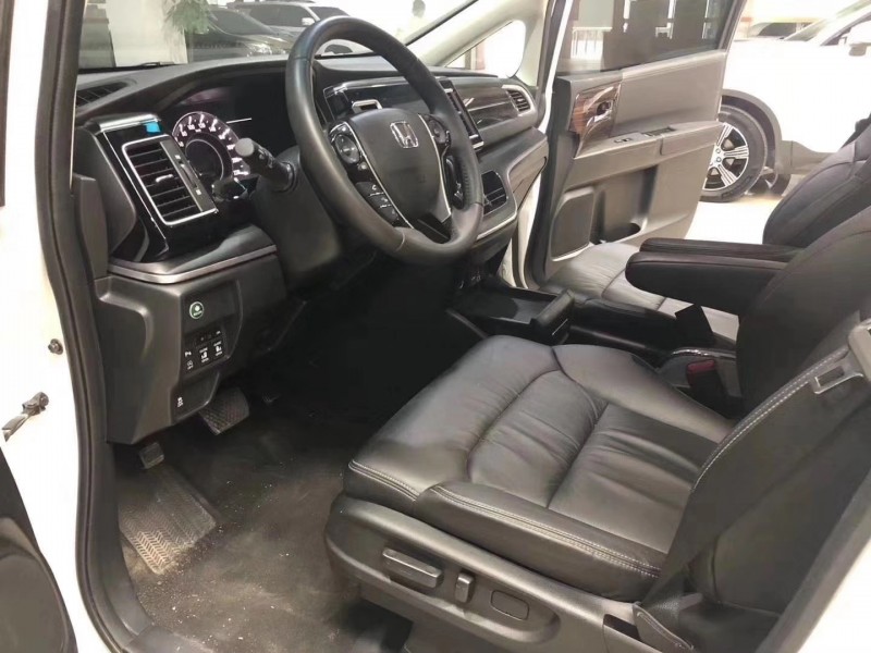 18年本田艾力绅