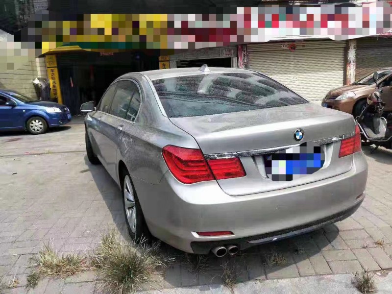 11年宝马7系