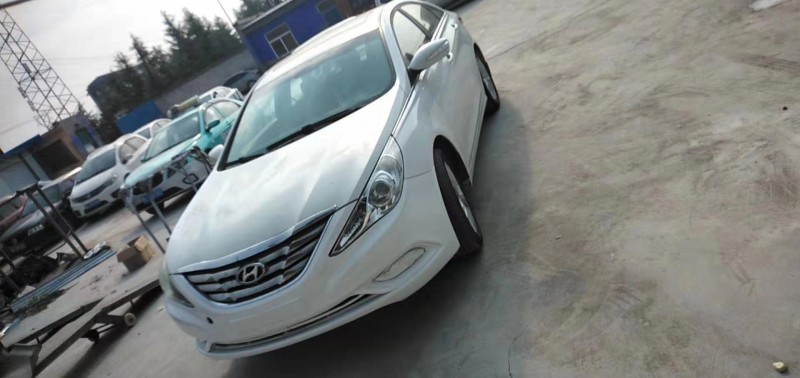 13年现代索纳塔八