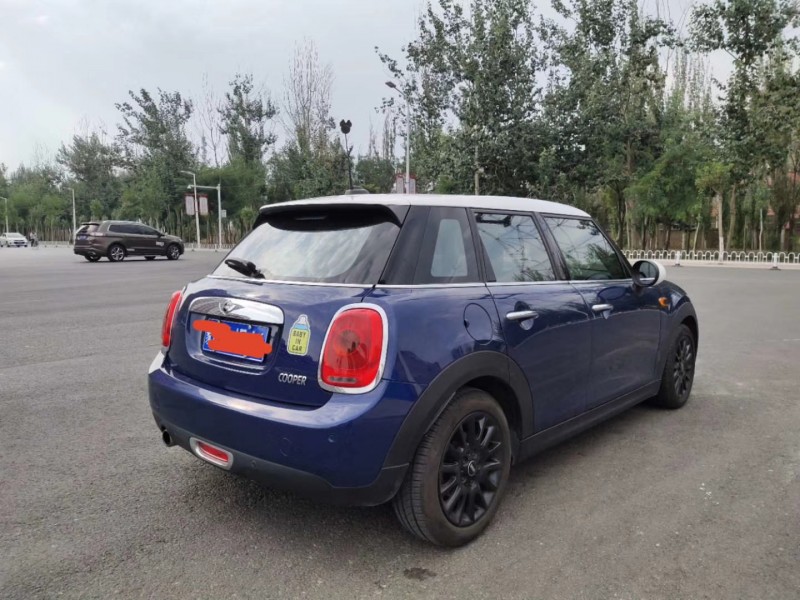 16年宝马MINI