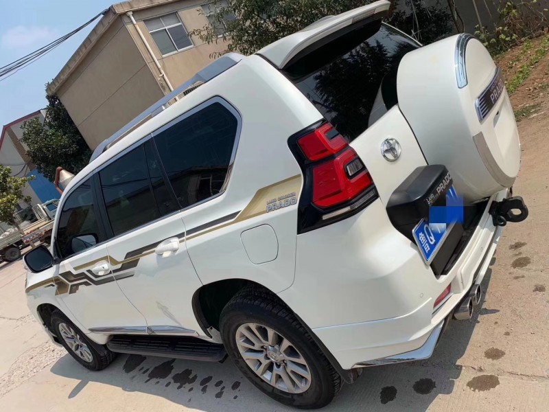 18年丰田普拉多