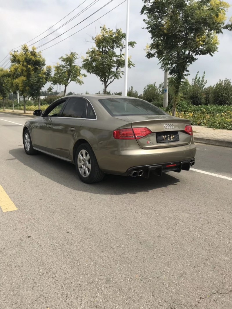 12年奥迪A4L