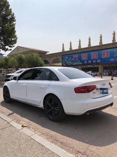 13年奥迪A4L