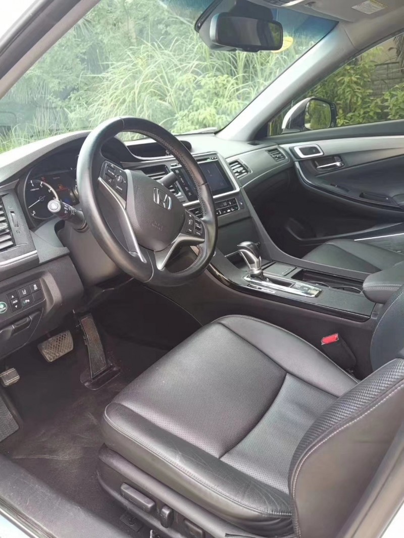 16年本田思铂睿