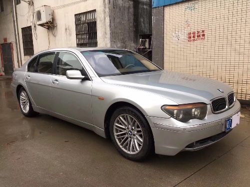 05年宝马7系
