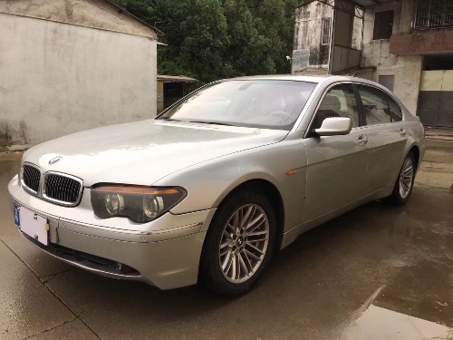 05年宝马7系